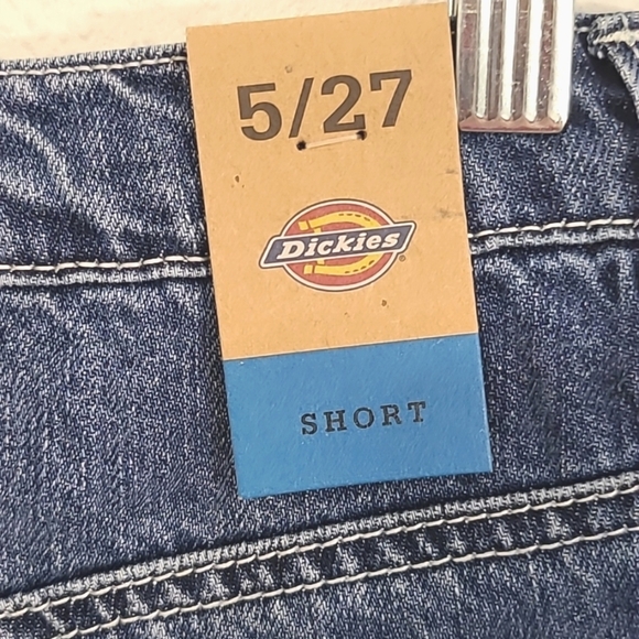 *NWT* DICKIES Stars & Stripes Print 5-Pocket Shorts, size 5/27 - Picture 6 of 7